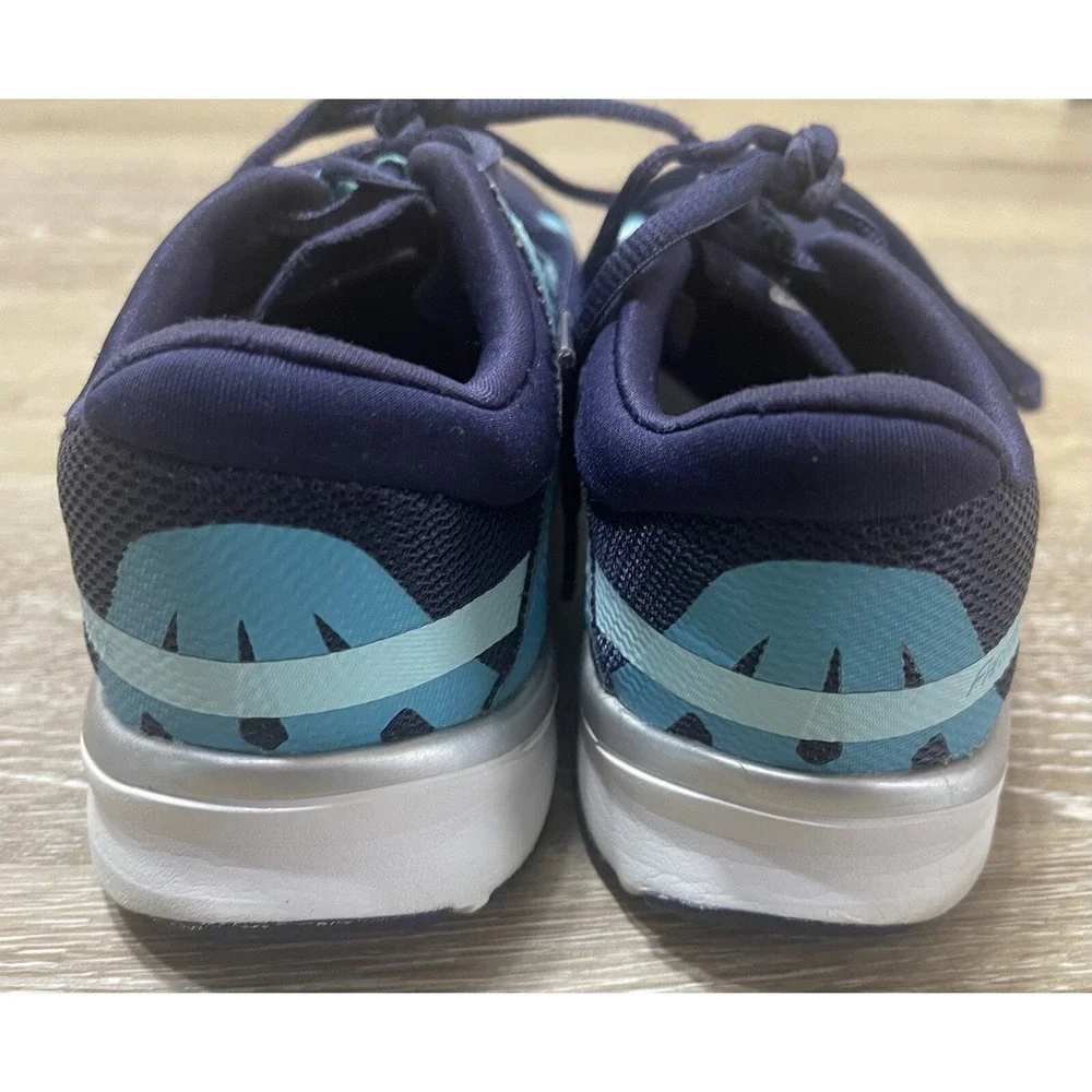 New Balance 811V2 Fantom Tape Cush Navy/Turq Running Shoes Women Sz 8 Sneakers